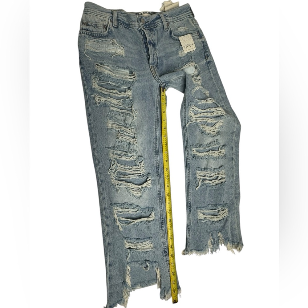 NWT Free People We The Free Maggie Mid rise Destroyed Straight Leg Jeans 25S - Picture 7 of 10